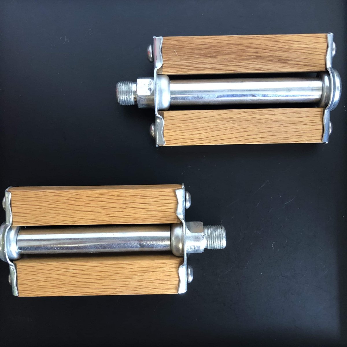 Pédales bois de chêne